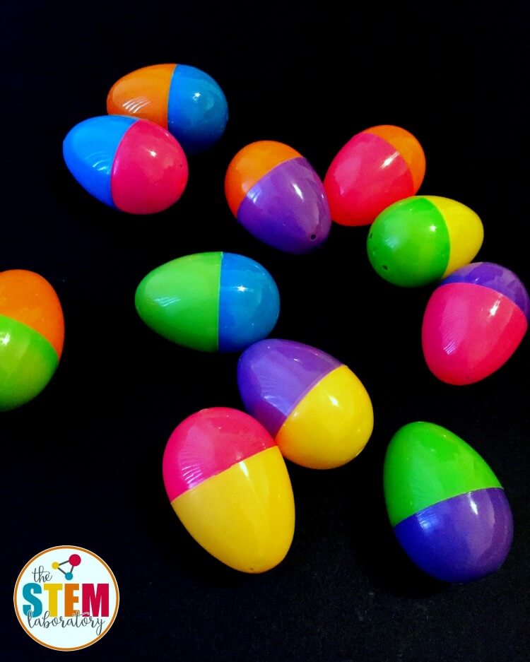 Fun telling time activity for kids! Match up plastic Easter eggs. Genius!