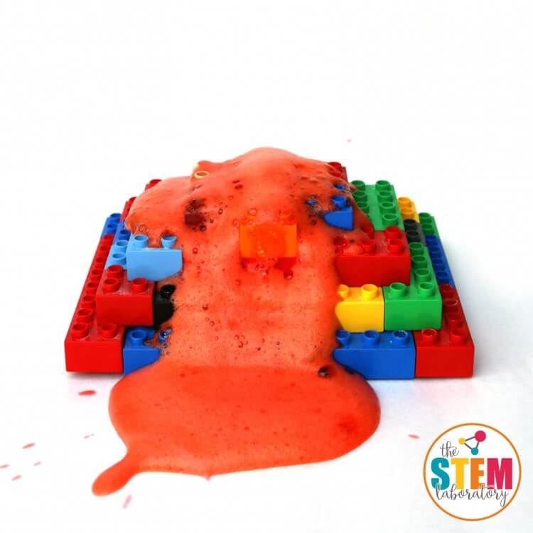 Super cool LEGO volcanoes!! These would be an awesome science fair project or STEM activity for kids.